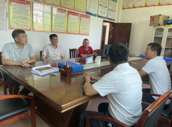 走访调研帮扶村 助力乡村振兴路——永利yl23411党委书记王蜂带队到帮扶村走访调研脱贫攻坚与乡村振兴工作(图2)