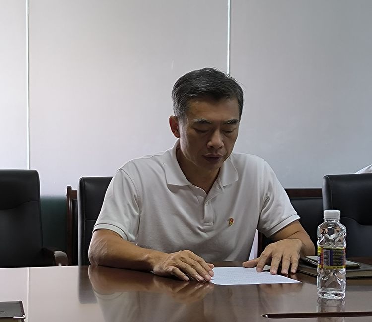 永利yl23411召开“喜迎二十大”信访维稳暨安全生产工作部署会(图4)