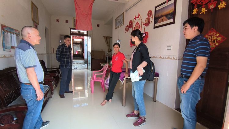 永利yl23411党委书记王蜂带队调研督导乡村振兴工作(图3)