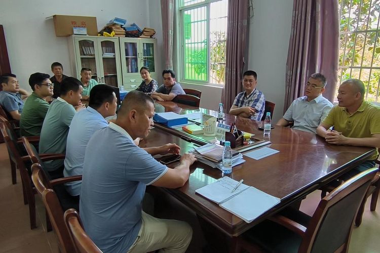 永利yl23411党委书记王蜂带队深入帮扶村调研谋划乡村振兴产业工作