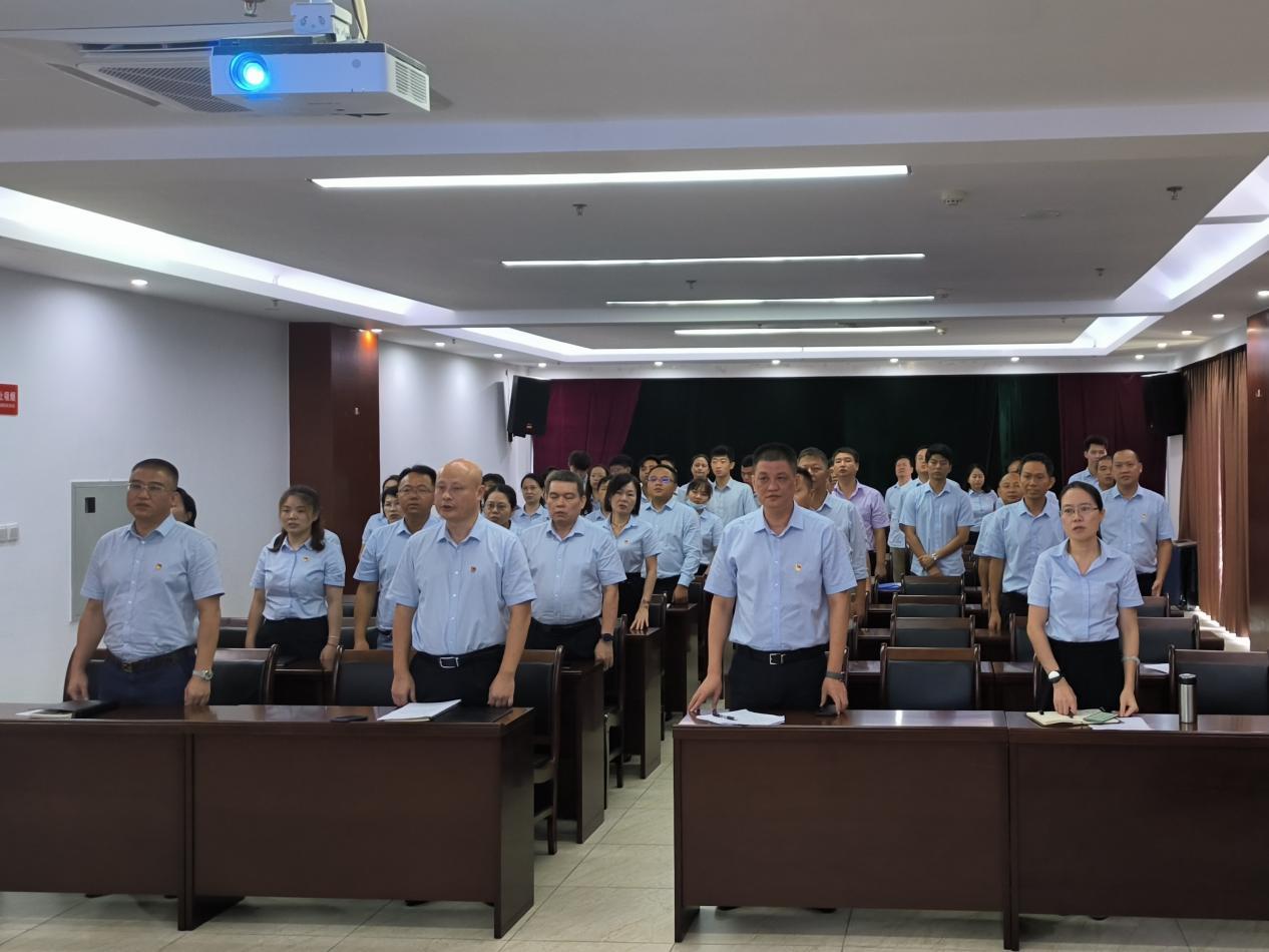 永利yl23411举办庆祝建党102周年大会暨上专题党课(图2)