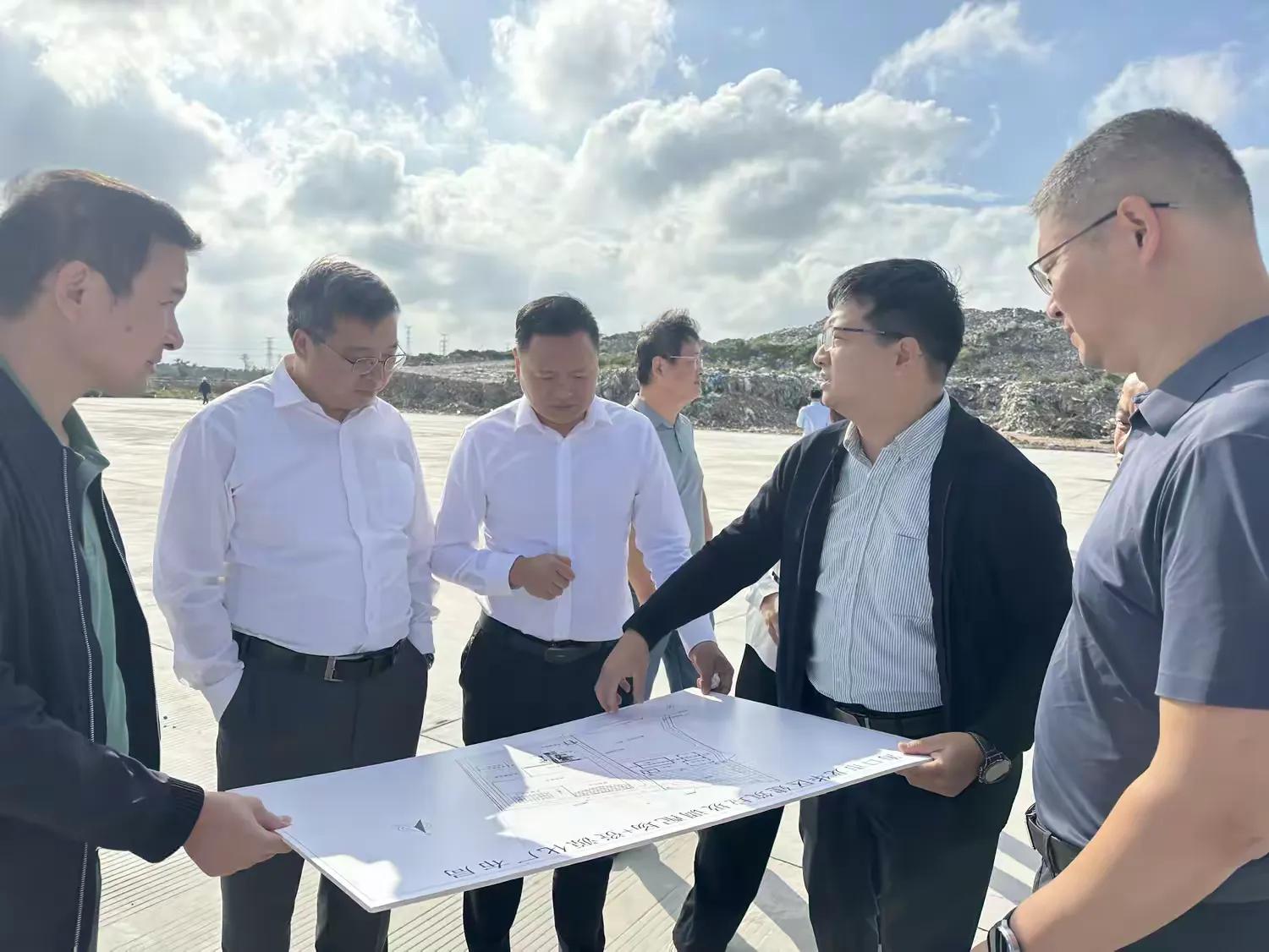 省住建厅汪科副厅长调研龙华区建筑垃圾资源化利用厂及调配场二期项目(图3)