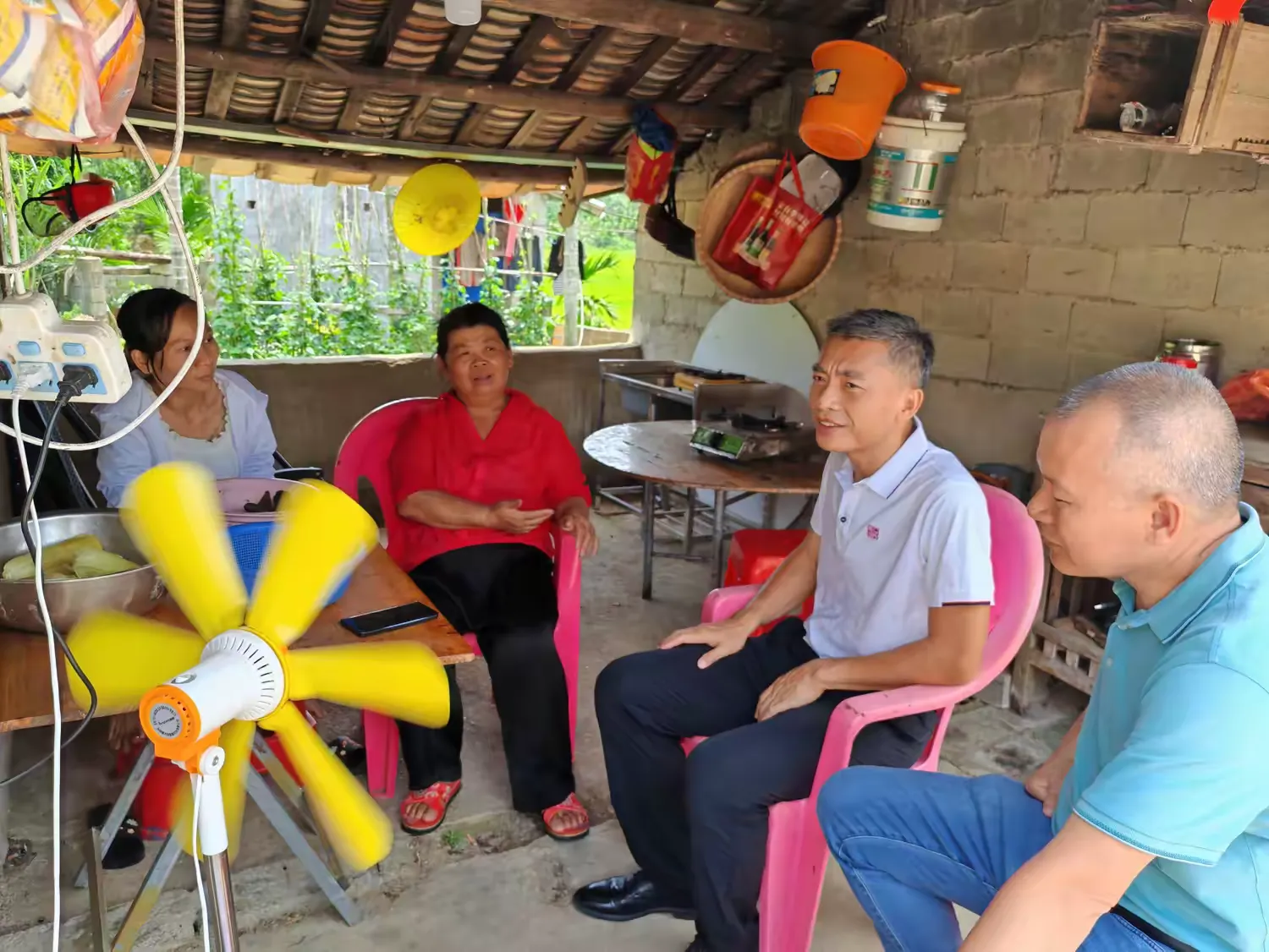 永利yl23411深入结对帮扶村青云村调研乡村振兴工作(图3)